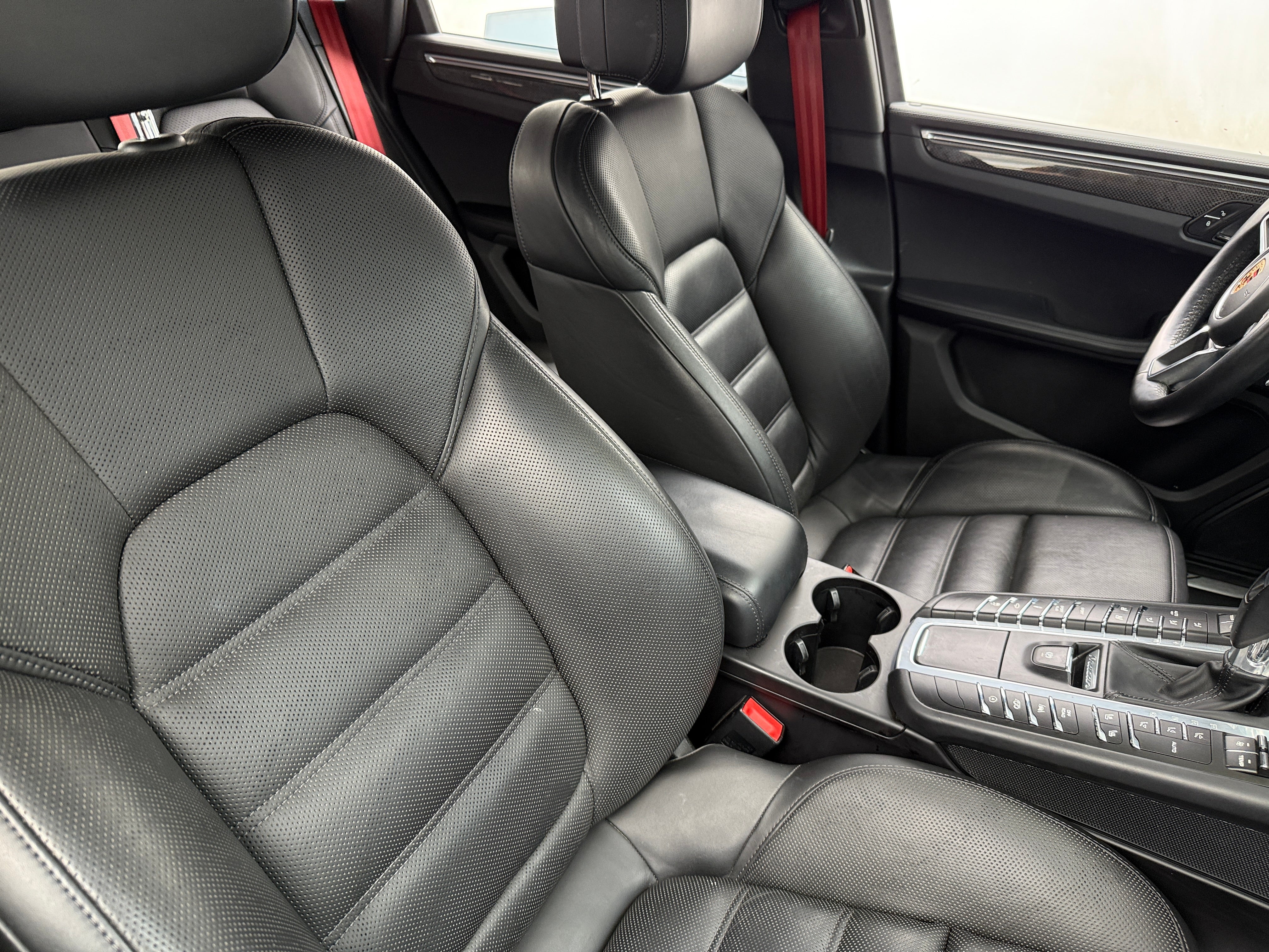 2017 Porsche Macan