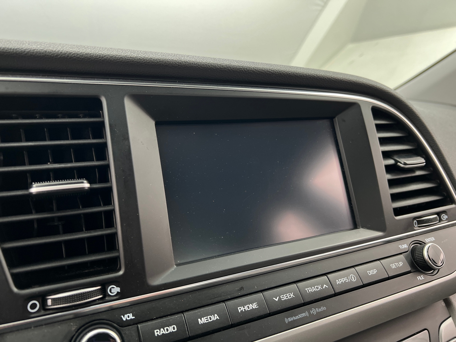 Thumbnail: 2018 Hyundai Elantra - 4