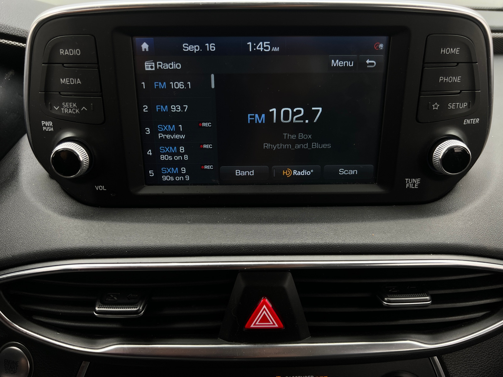 Thumbnail: 2020 Hyundai Santa Fe - 4