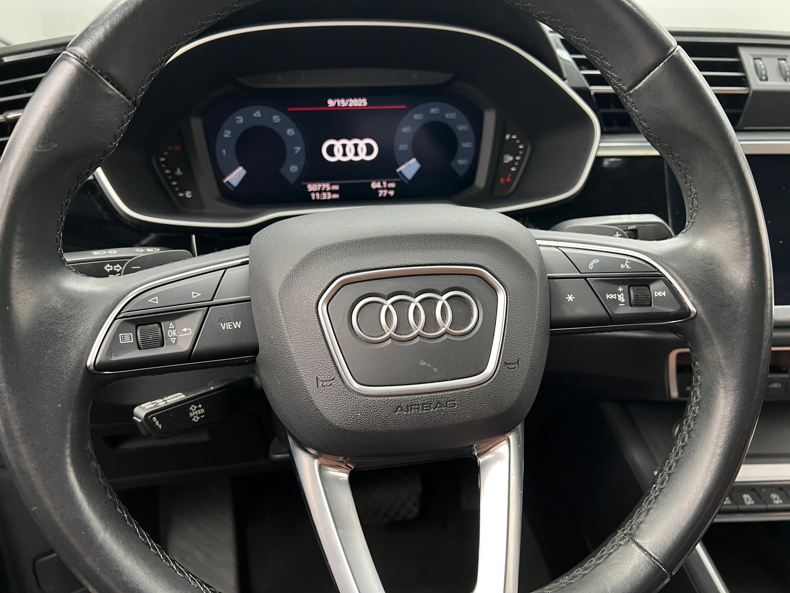 Thumbnail: 2021 Audi Q3 - 4