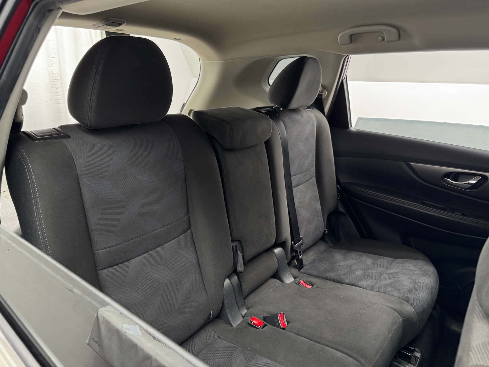 Thumbnail: 2015 Nissan Rogue - 6