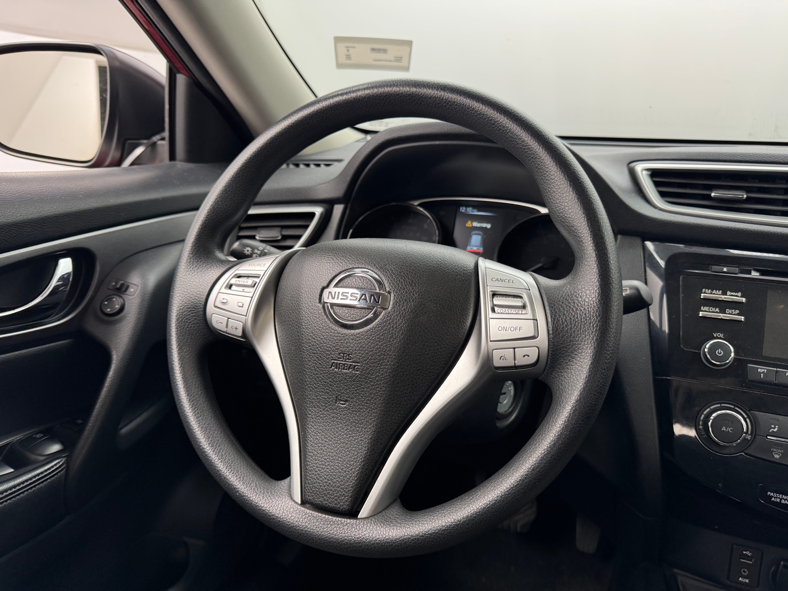 Thumbnail: 2015 Nissan Rogue - 5