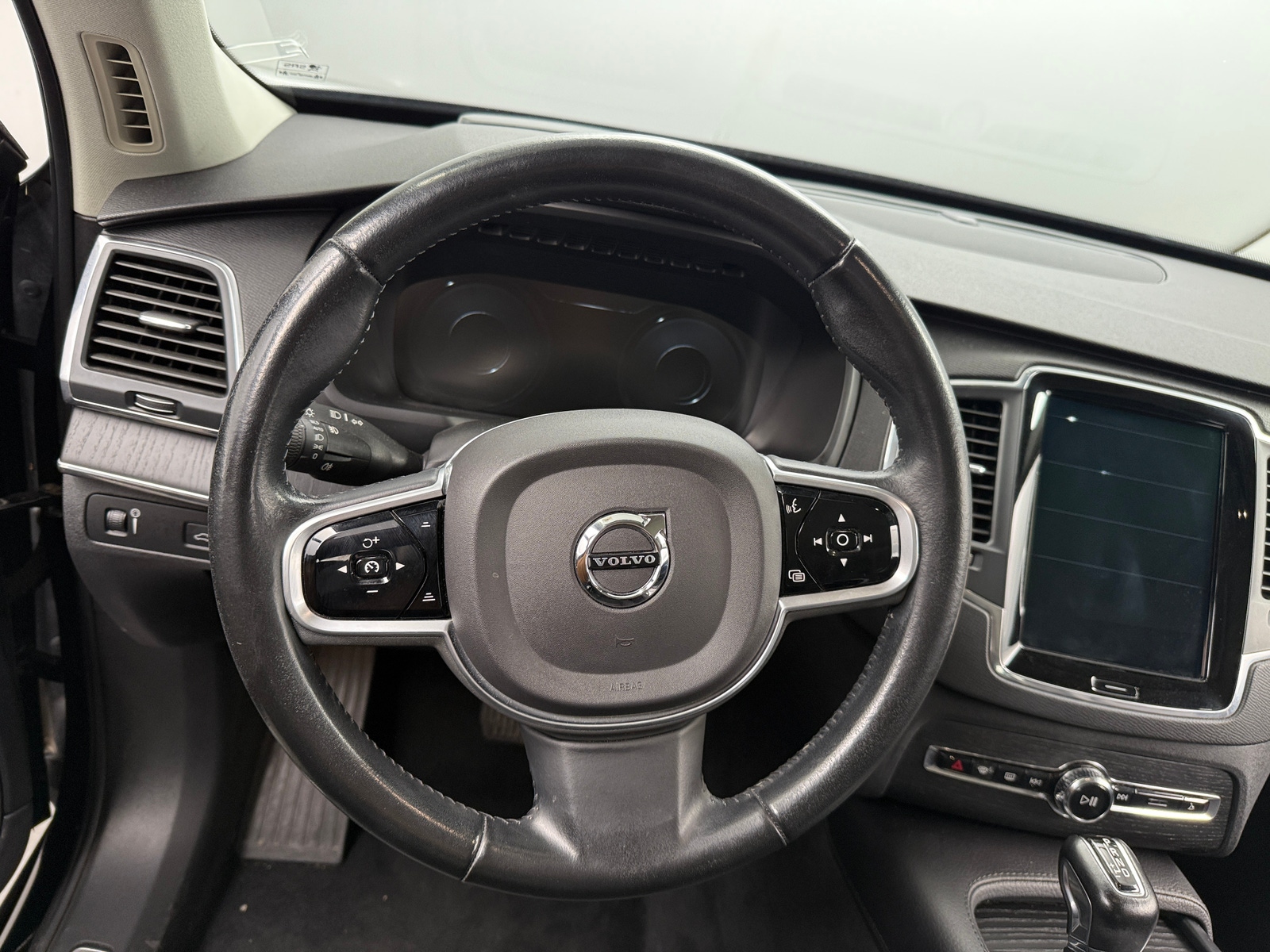 Thumbnail: 2020 Volvo XC90 - 4