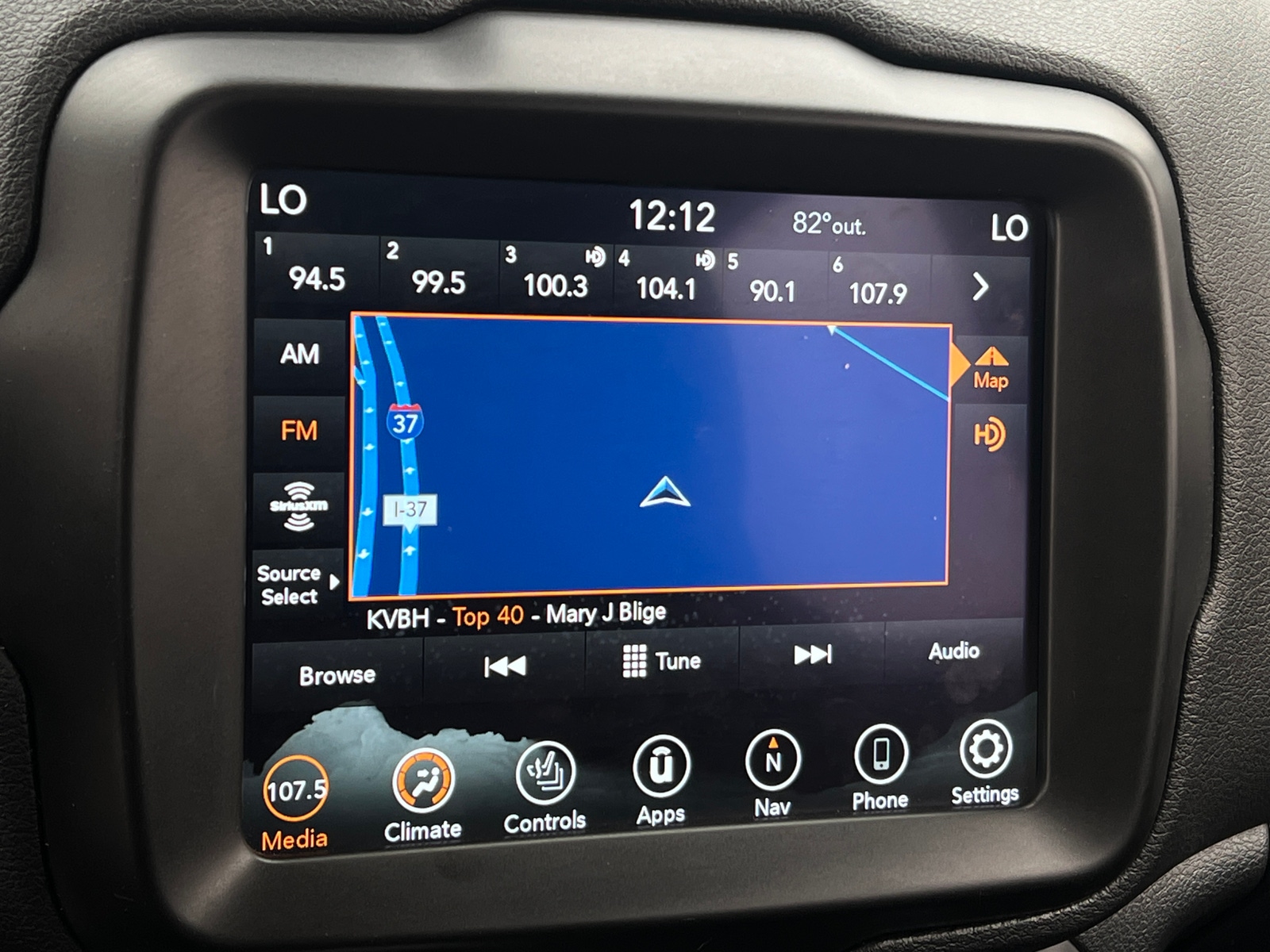 Thumbnail: 2022 Jeep Renegade - 4