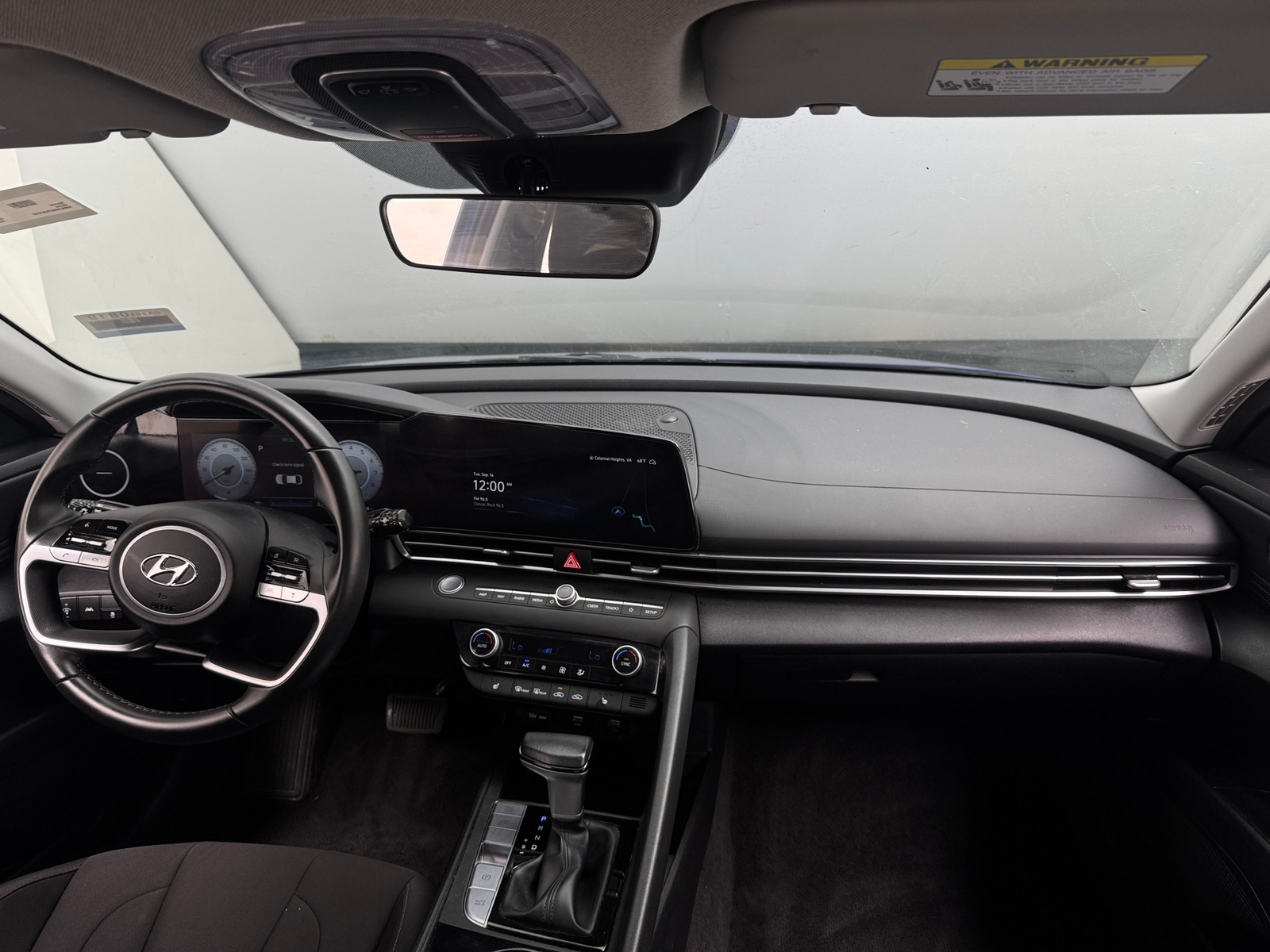 Thumbnail: 2023 Hyundai Elantra - 3