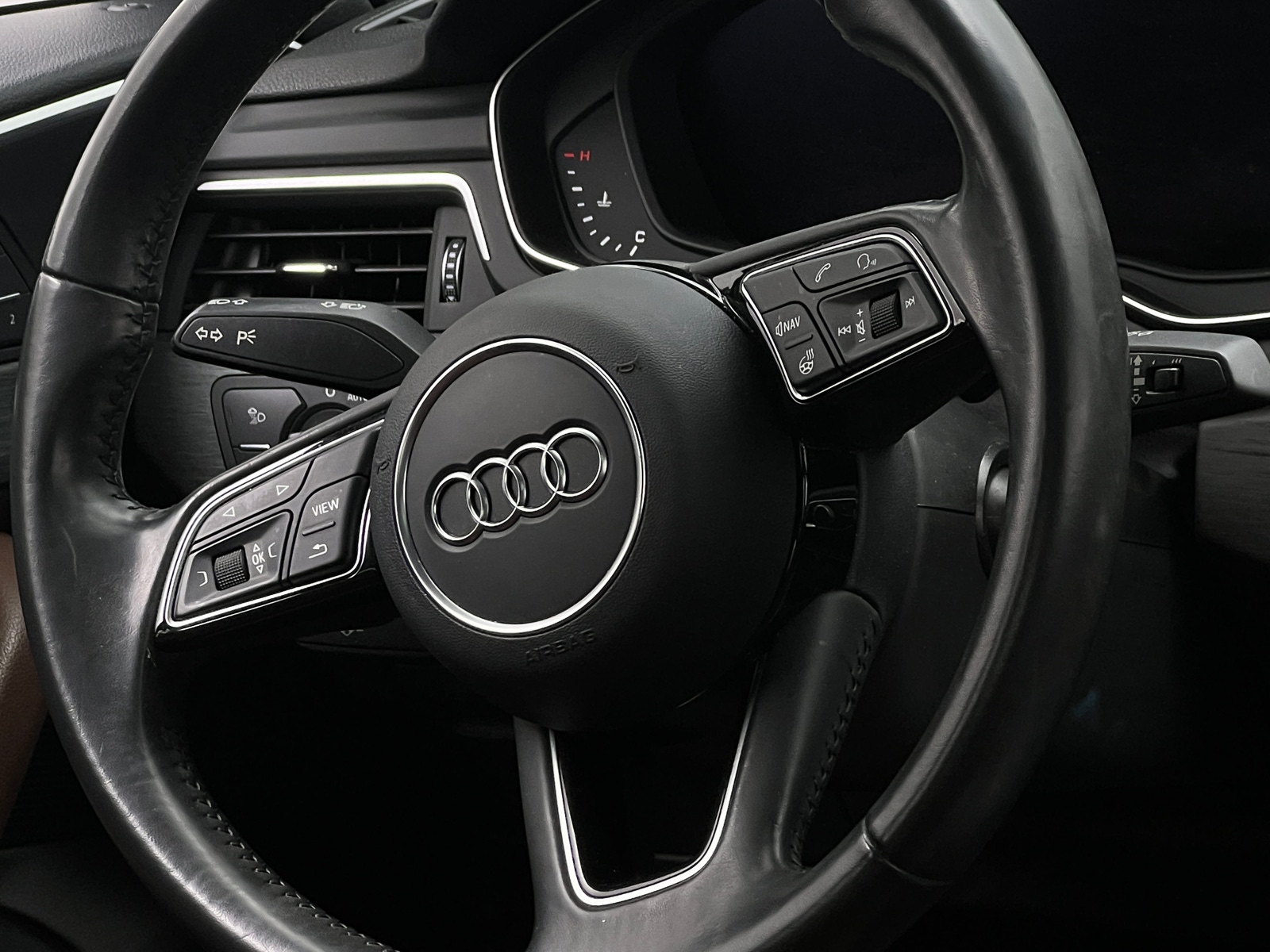 Thumbnail: 2018 Audi A4 - 4