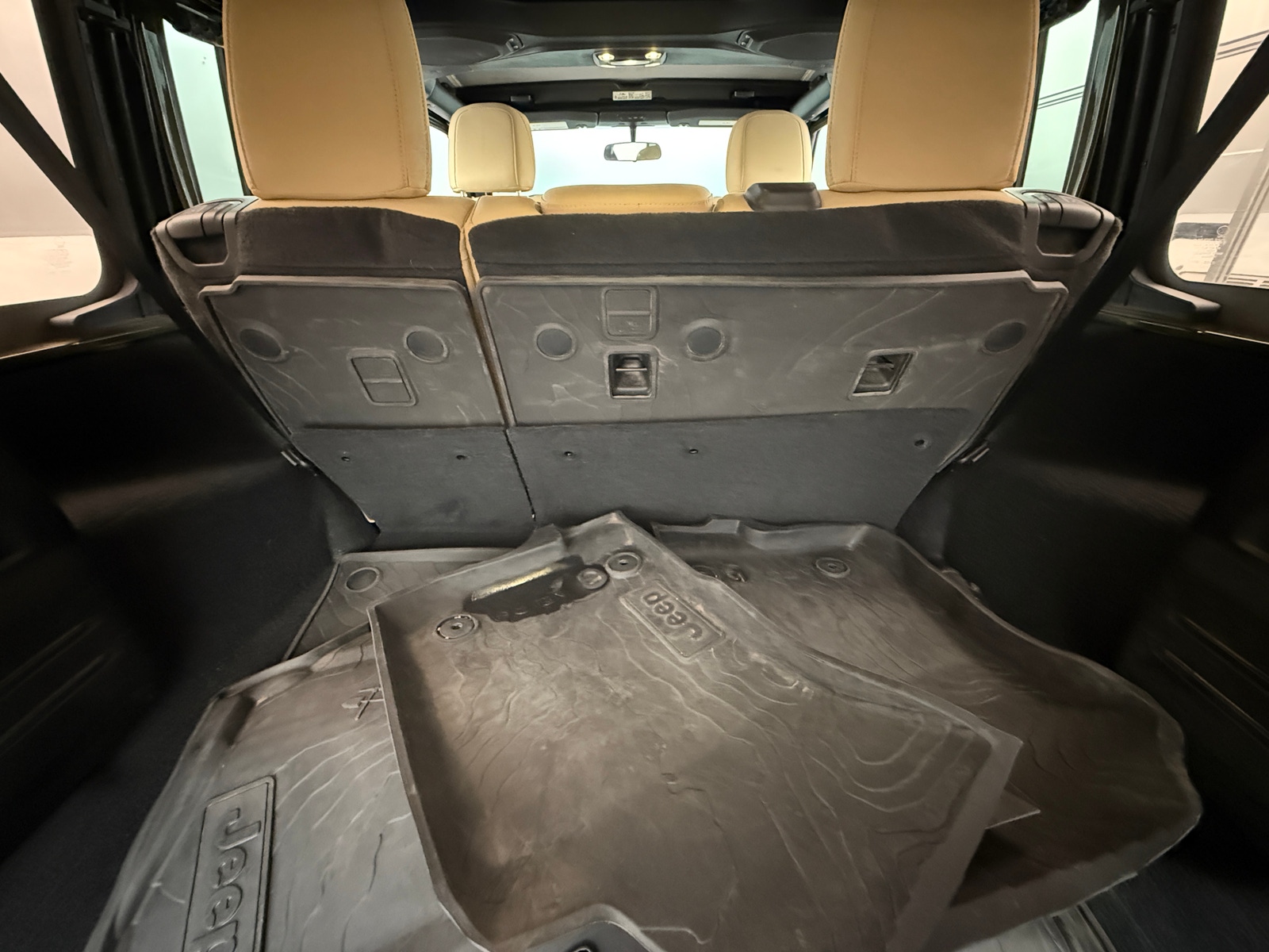 Thumbnail: 2023 Jeep Wrangler - 7