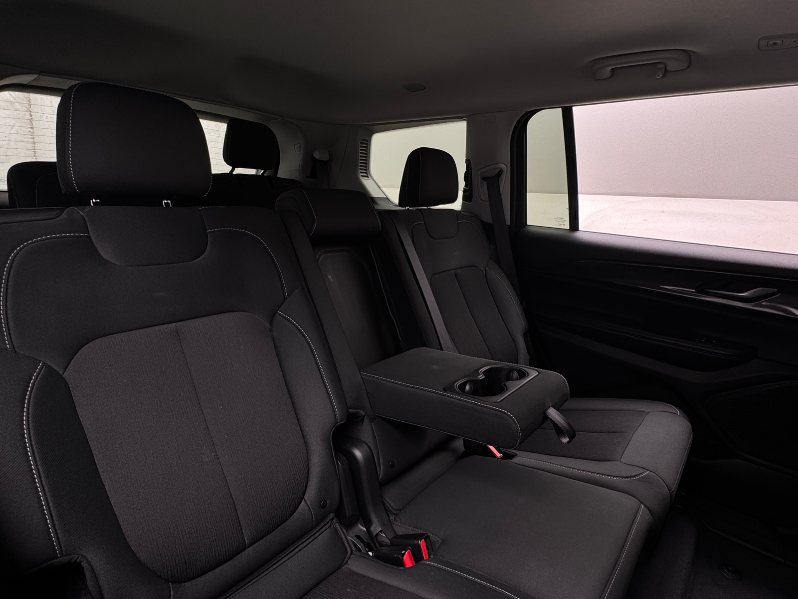 Thumbnail: 2023 Jeep Grand Cherokee L - 6