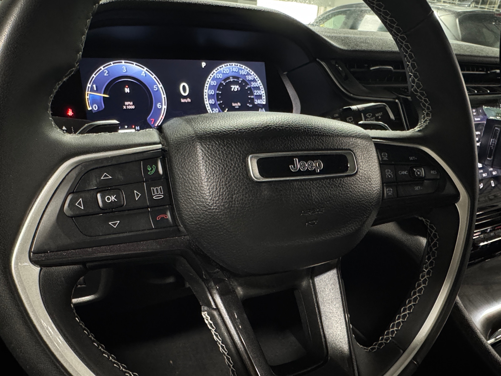 Thumbnail: 2023 Jeep Grand Cherokee L - 5