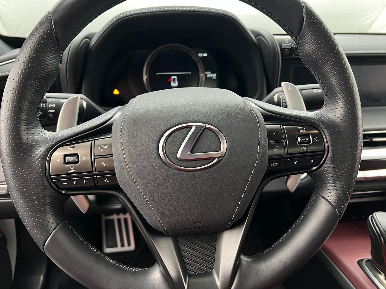 Thumbnail: 2020 Lexus LC - 3