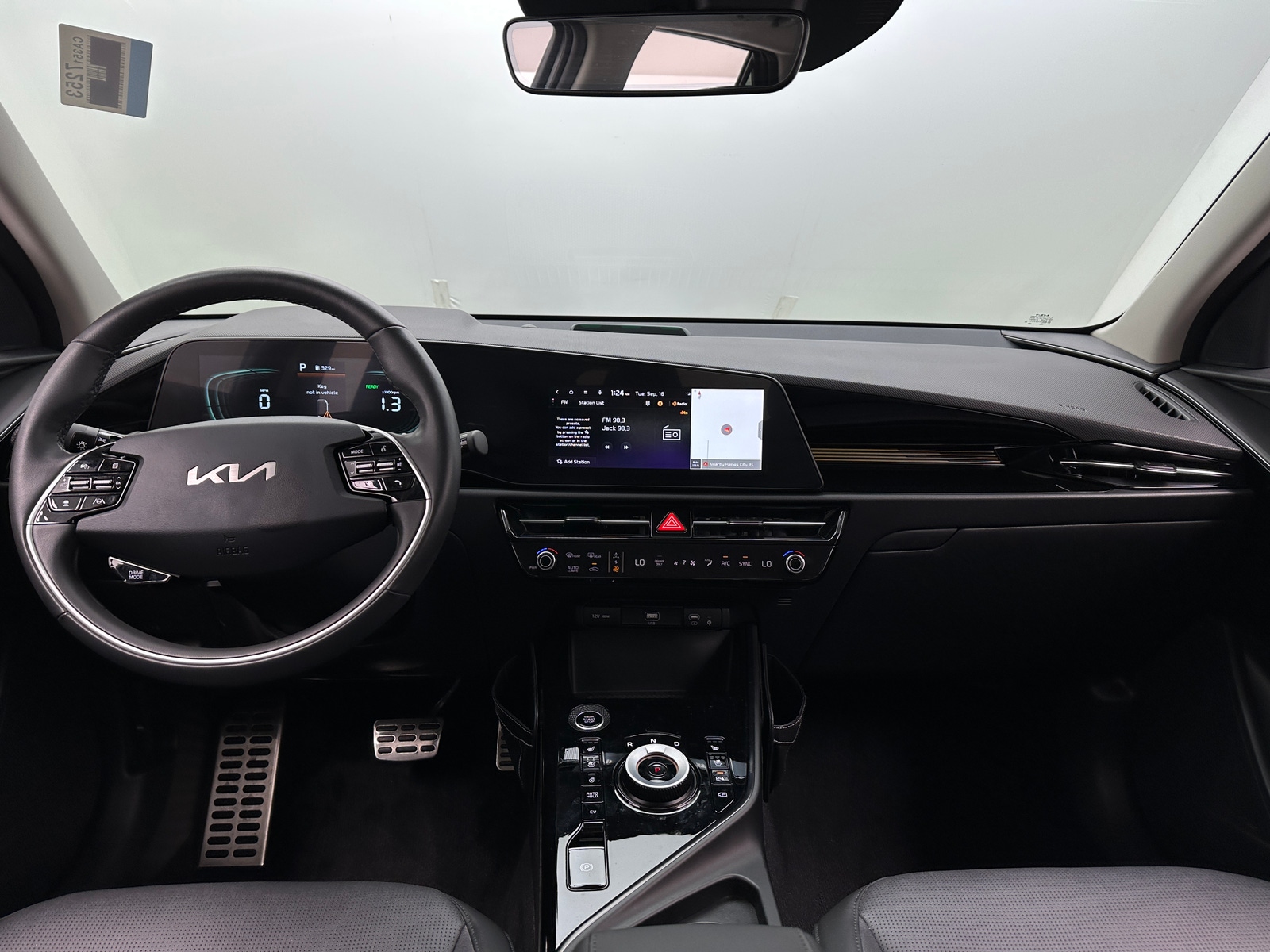 Thumbnail: 2023 Kia Niro - 2