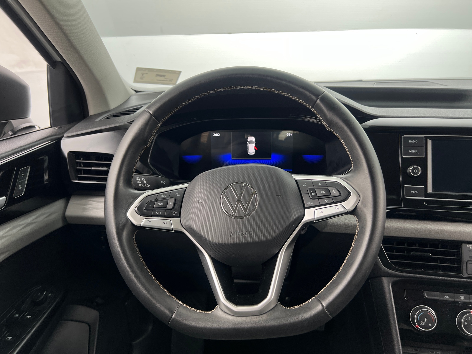 Thumbnail: 2023 Volkswagen Taos - 5