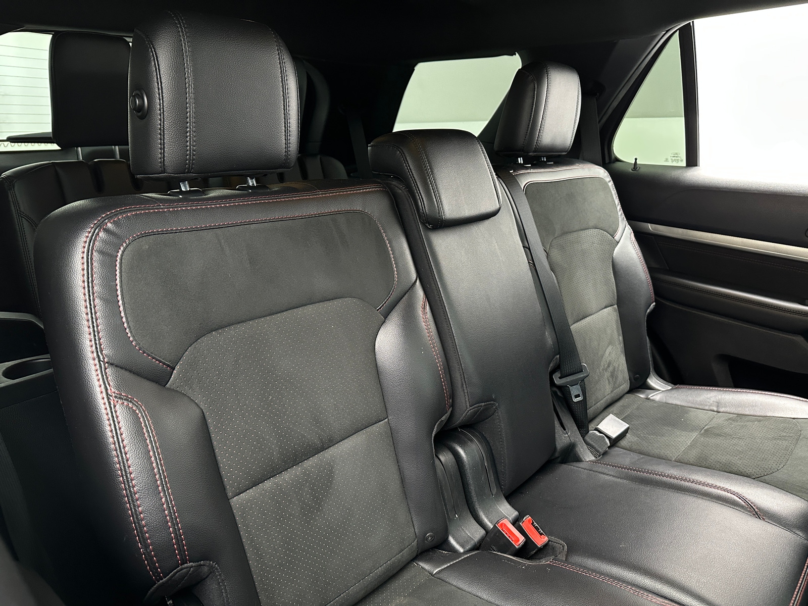 Thumbnail: 2019 Ford Explorer - 5