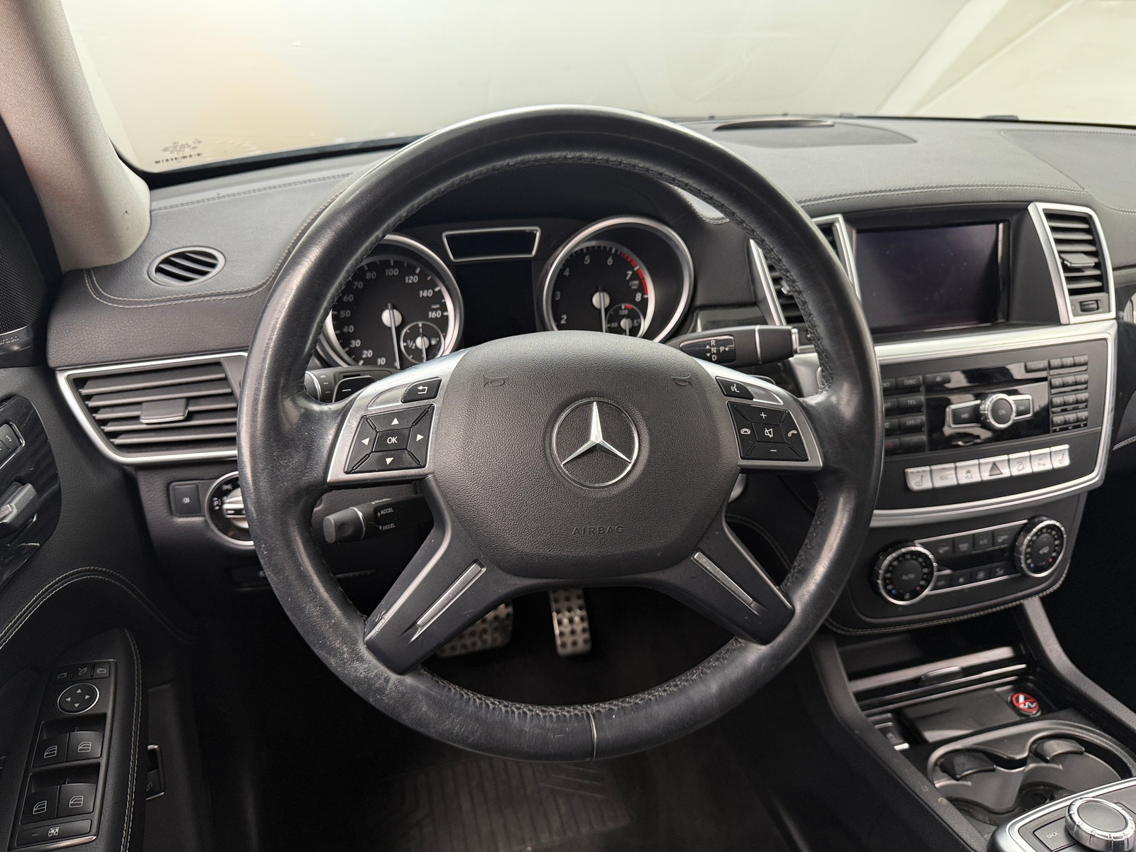 Thumbnail: 2015 Mercedes-Benz M-Class - 4