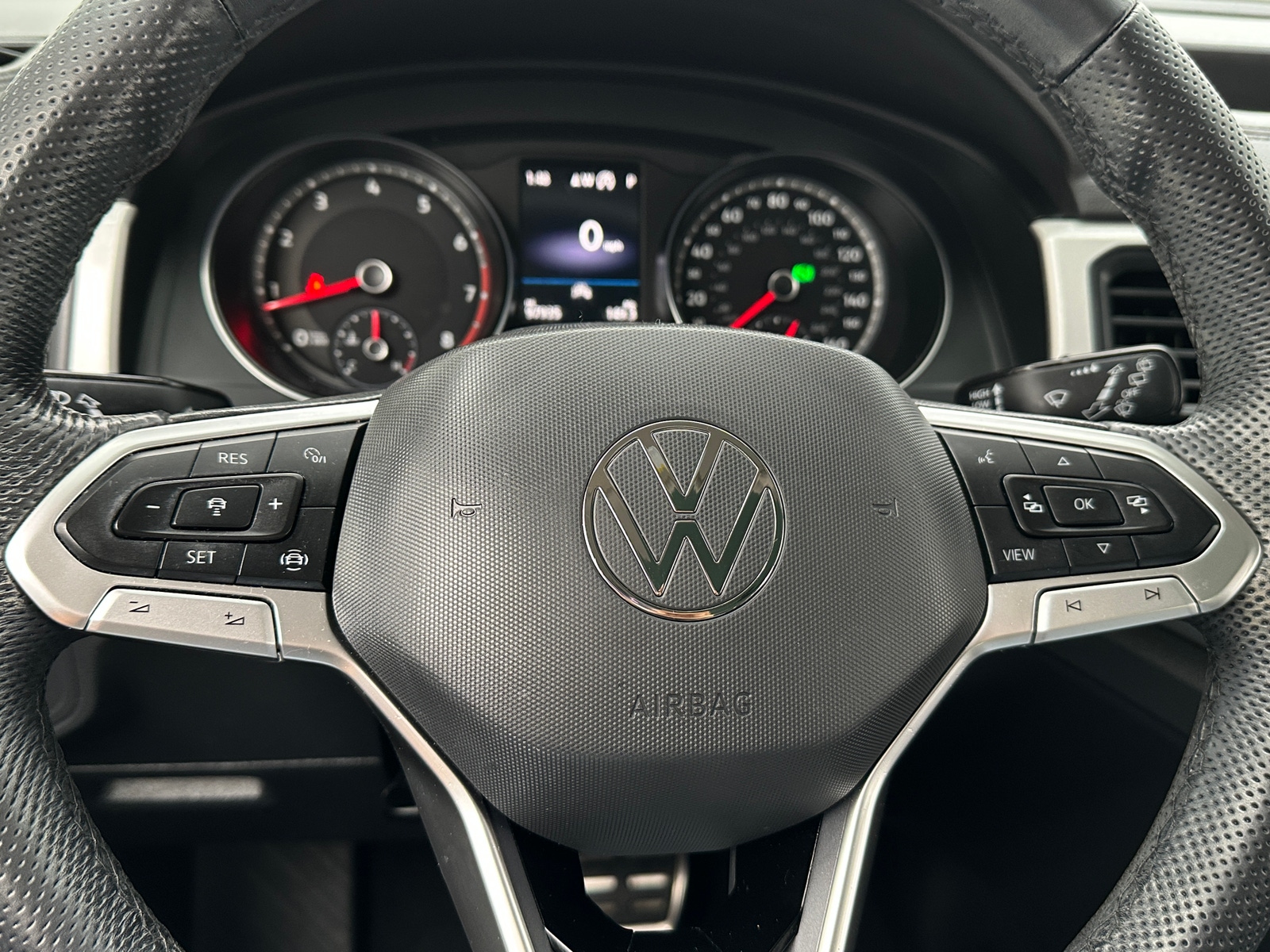 Thumbnail: 2021 Volkswagen Atlas - 4