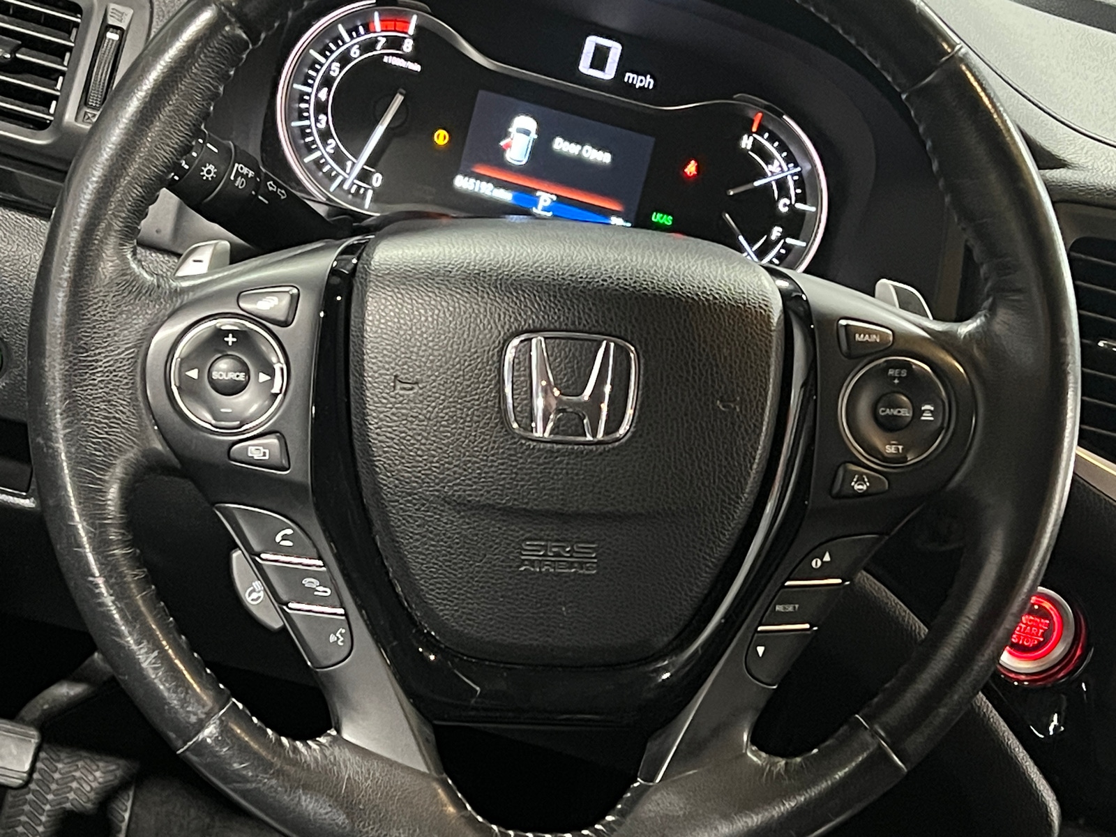 Thumbnail: 2017 Honda Pilot - 4
