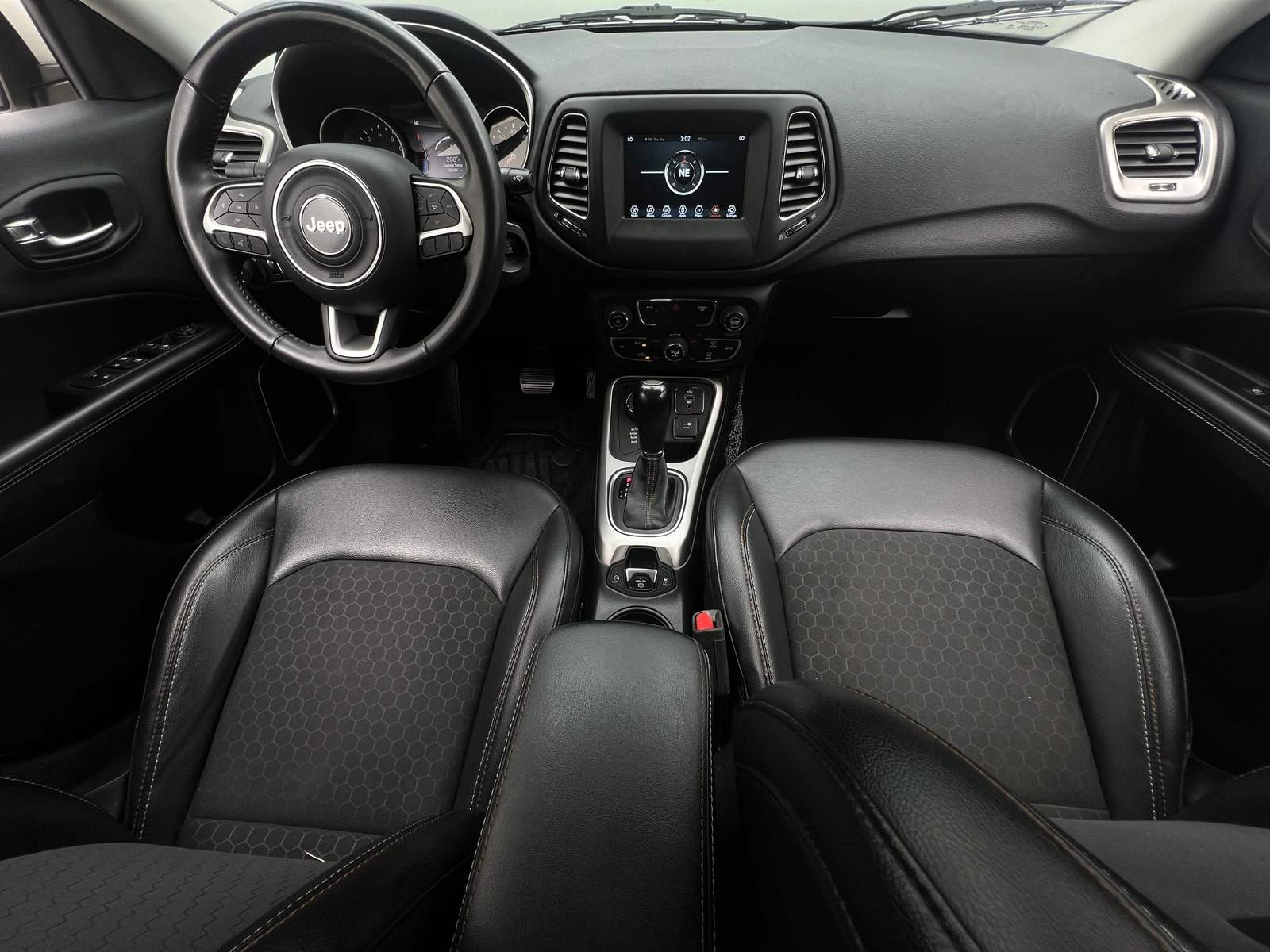 Thumbnail: 2018 Jeep Compass - 3