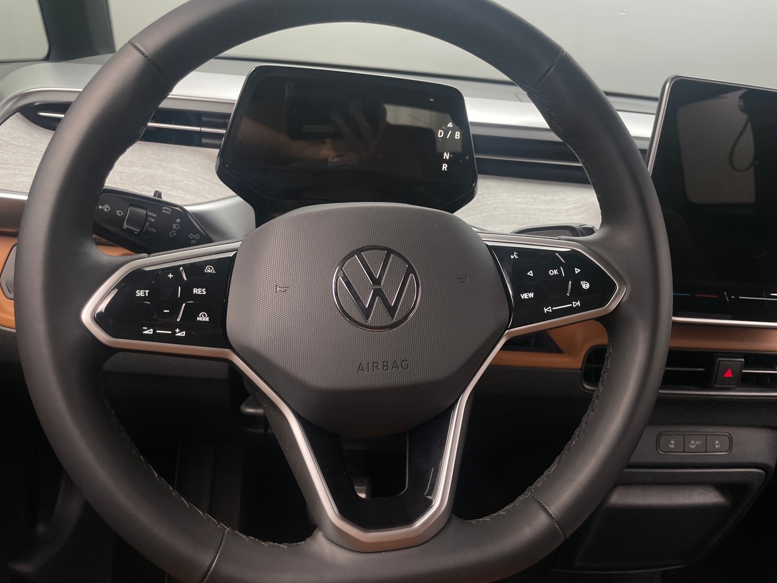 Thumbnail: 2025 Volkswagen ID.Buzz - 4