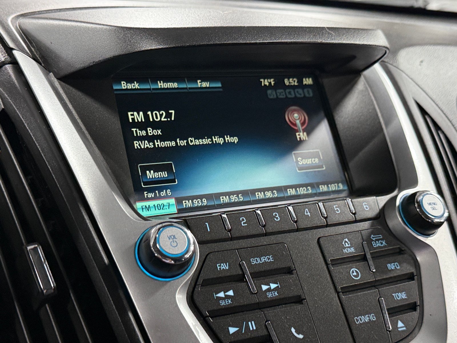 Thumbnail: 2015 Chevrolet Equinox - 4