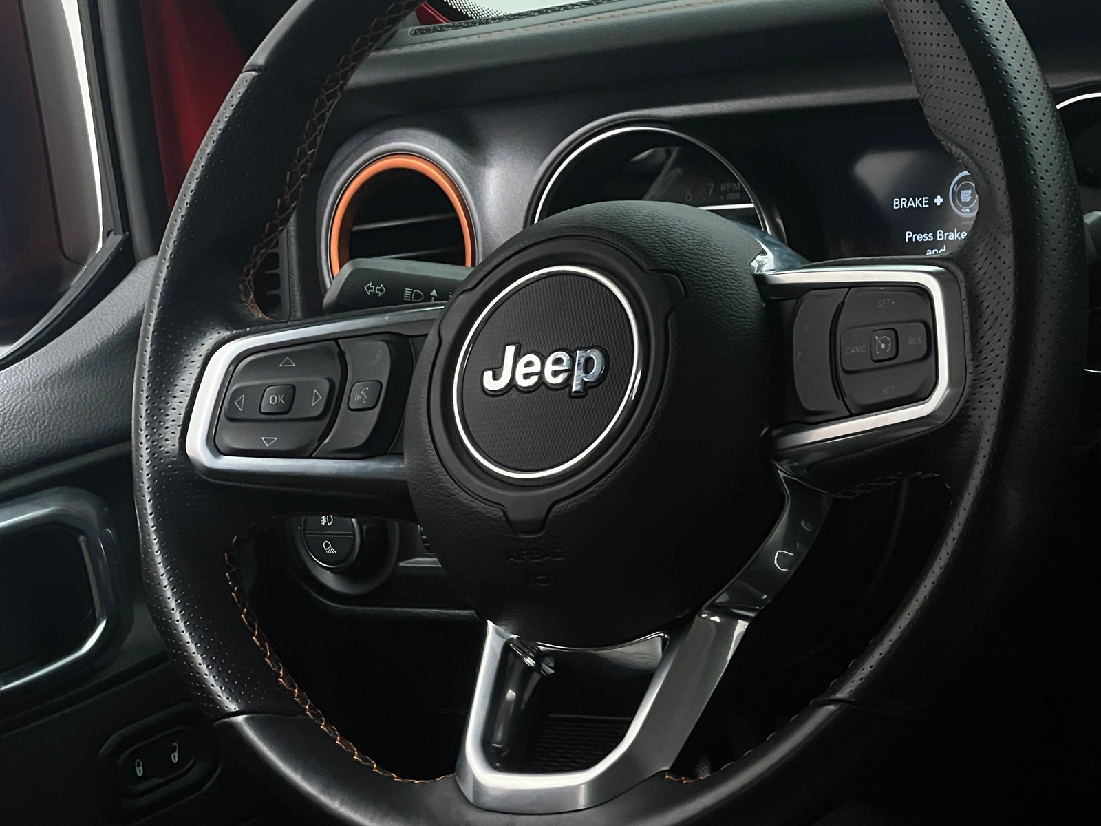 Thumbnail: 2021 Jeep Gladiator - 4