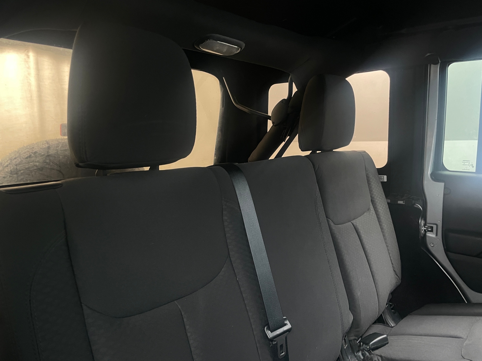 Thumbnail: 2015 Jeep Wrangler - 6