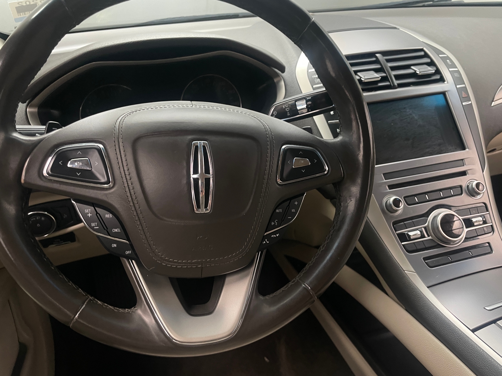 Thumbnail: 2018 Lincoln MKZ - 4