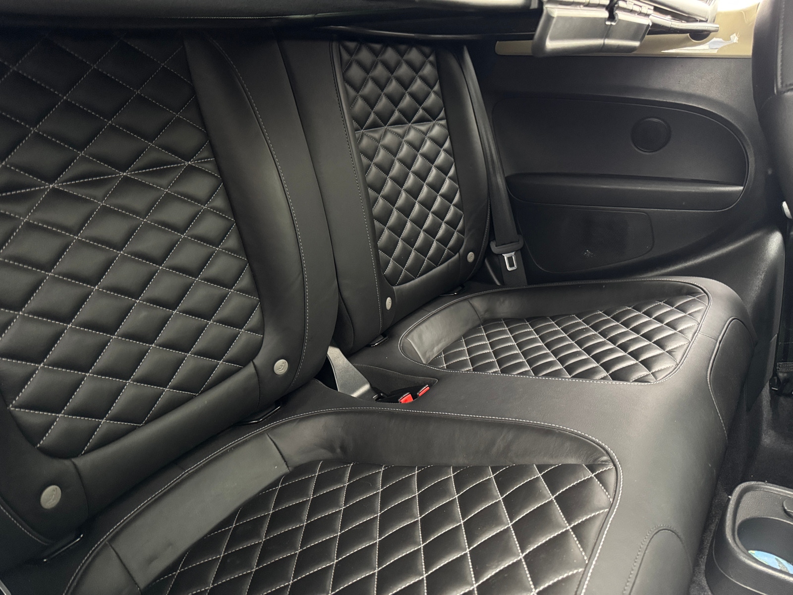 Thumbnail: 2019 Volkswagen Beetle - 5