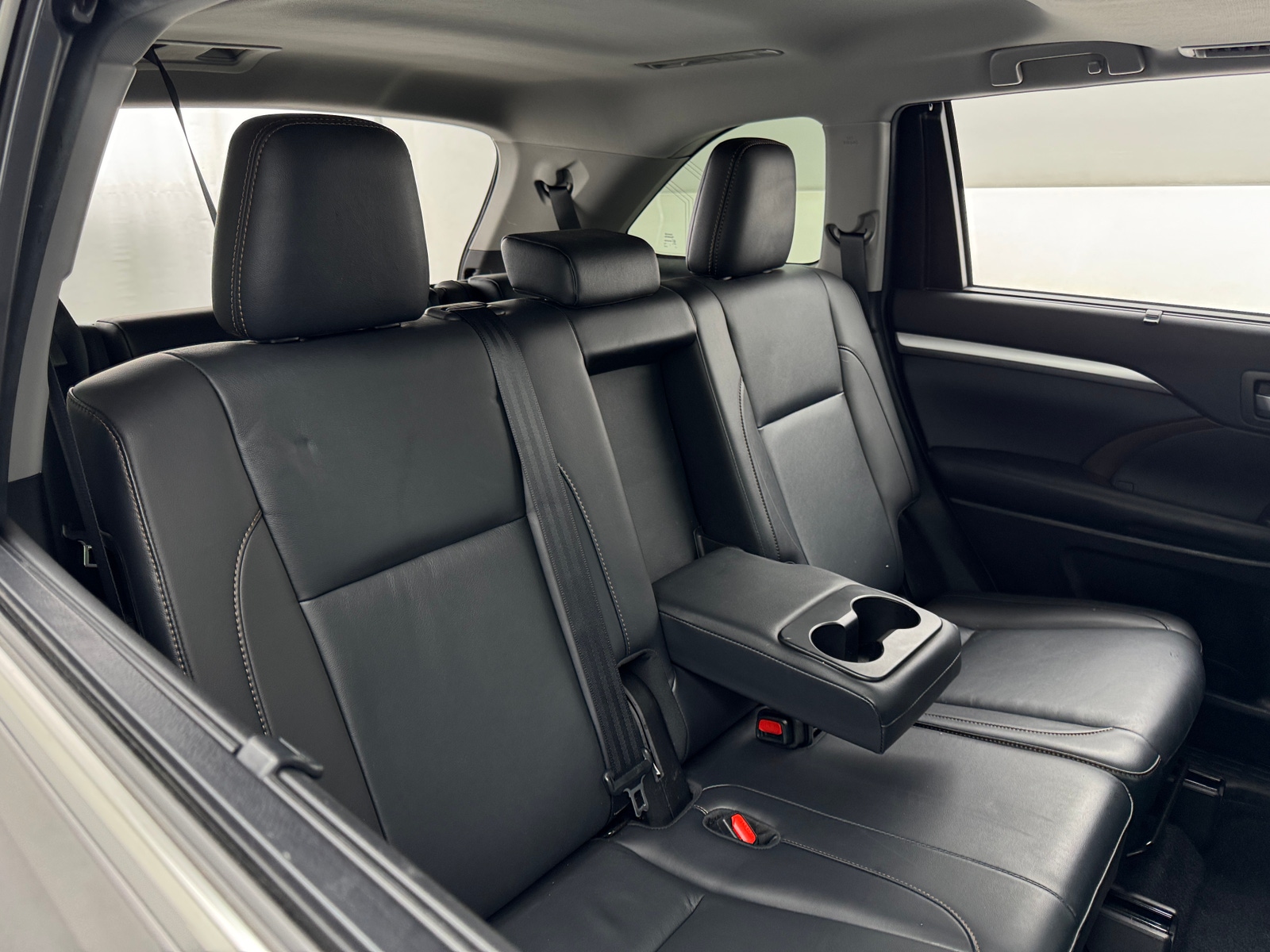 Thumbnail: 2019 Toyota Highlander - 5