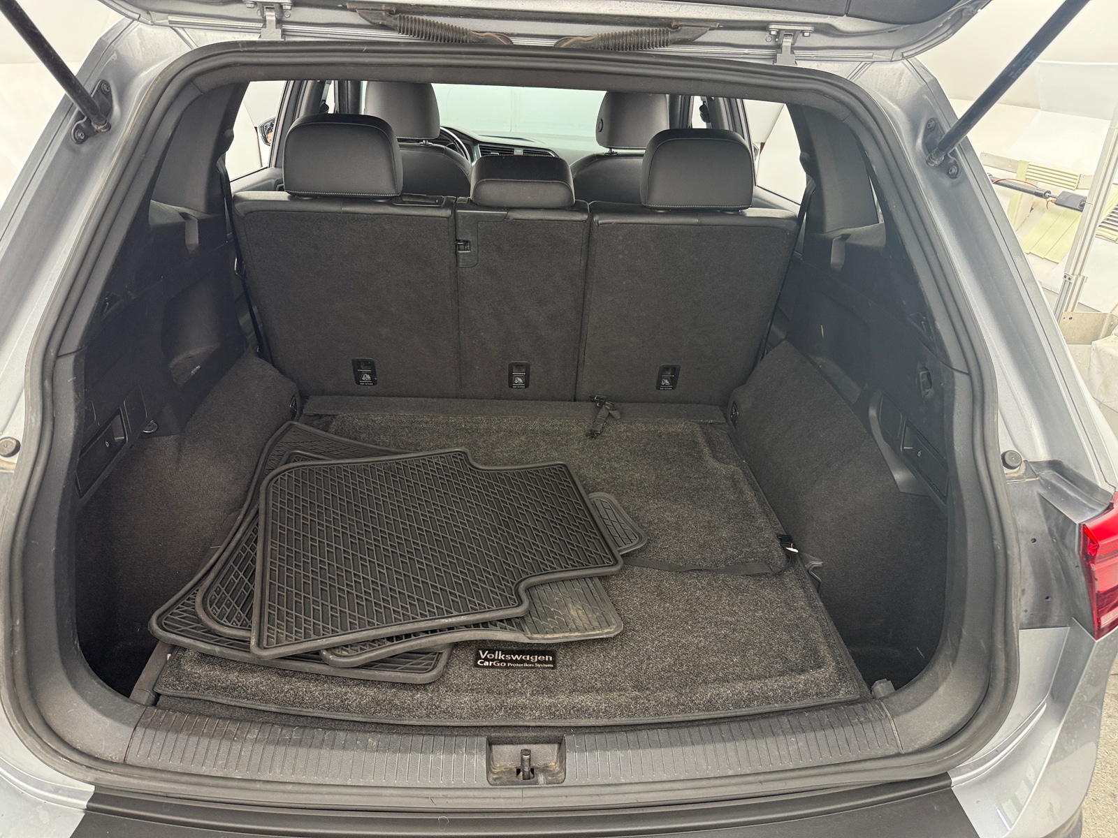 Thumbnail: 2021 Volkswagen Tiguan - 6