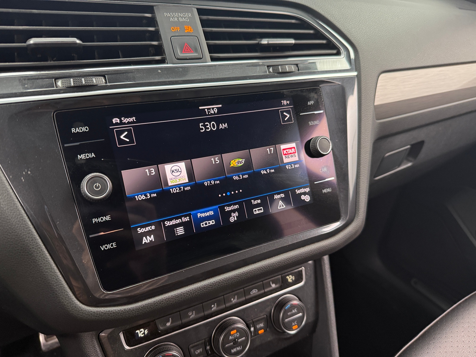 Thumbnail: 2021 Volkswagen Tiguan - 3