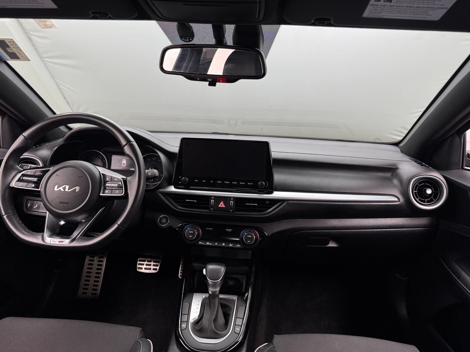 Thumbnail: 2024 Kia Forte - 3