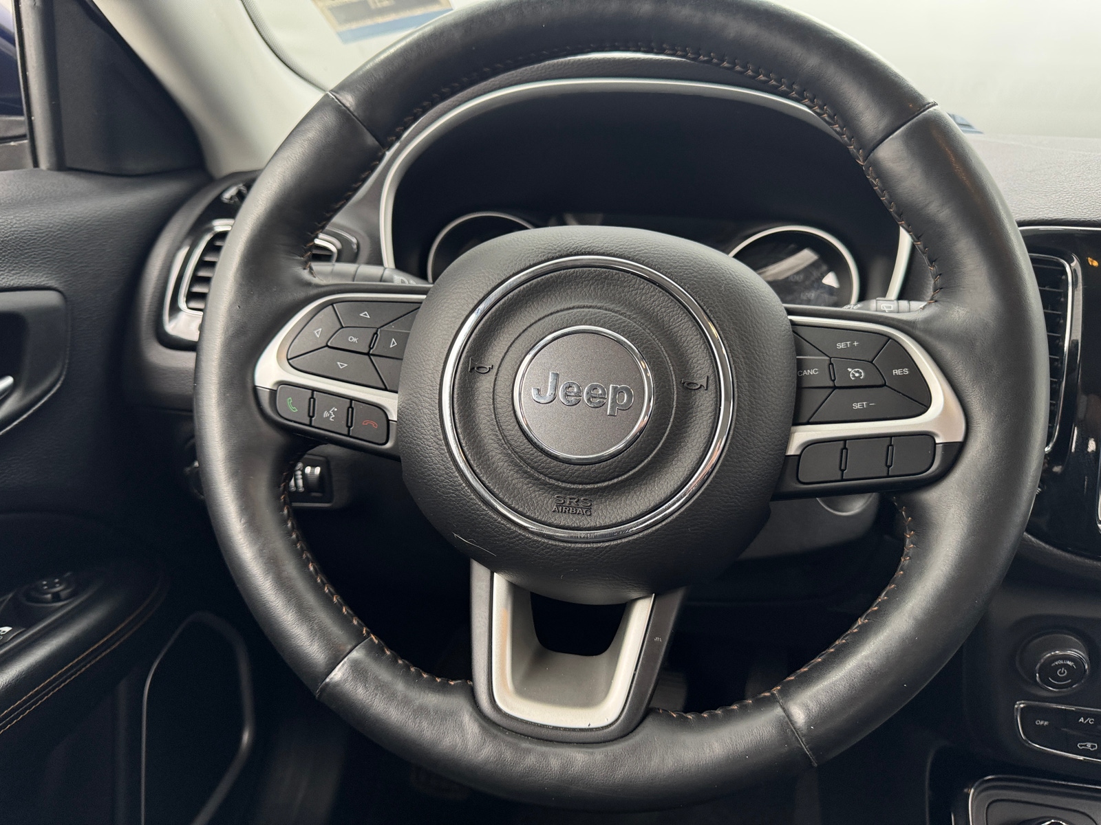 Thumbnail: 2018 Jeep Compass - 4
