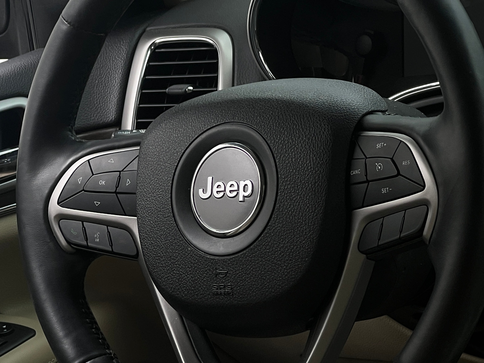 Thumbnail: 2018 Jeep Grand Cherokee - 4