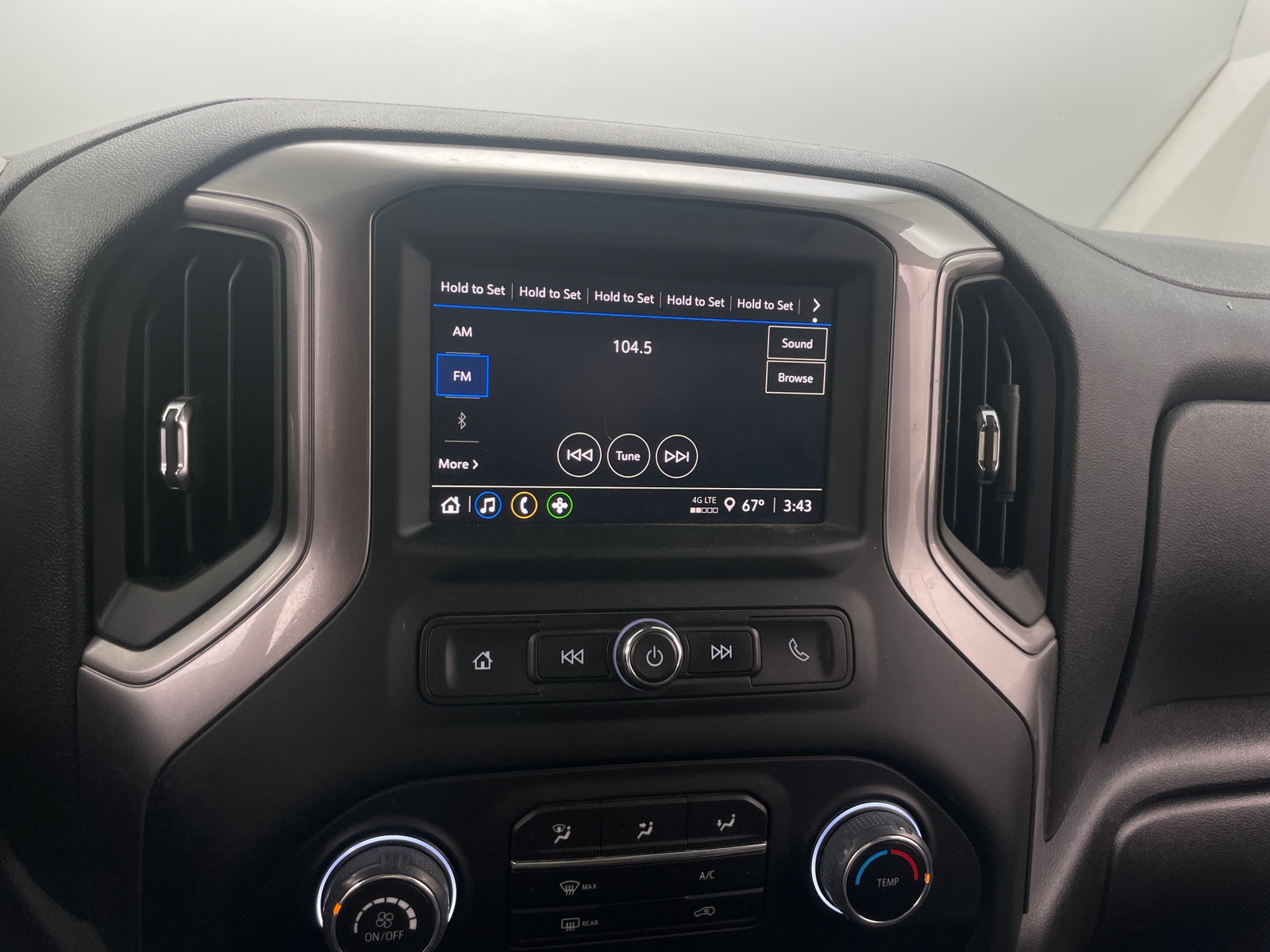 Thumbnail: 2025 Chevrolet Silverado 1500 - 3