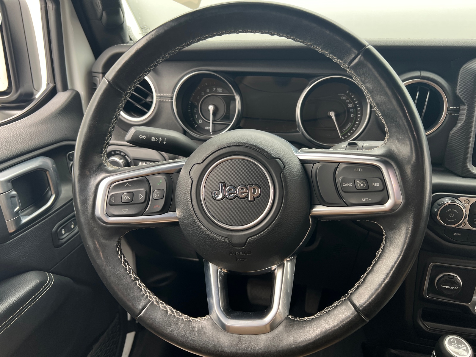 Thumbnail: 2022 Jeep Wrangler - 4