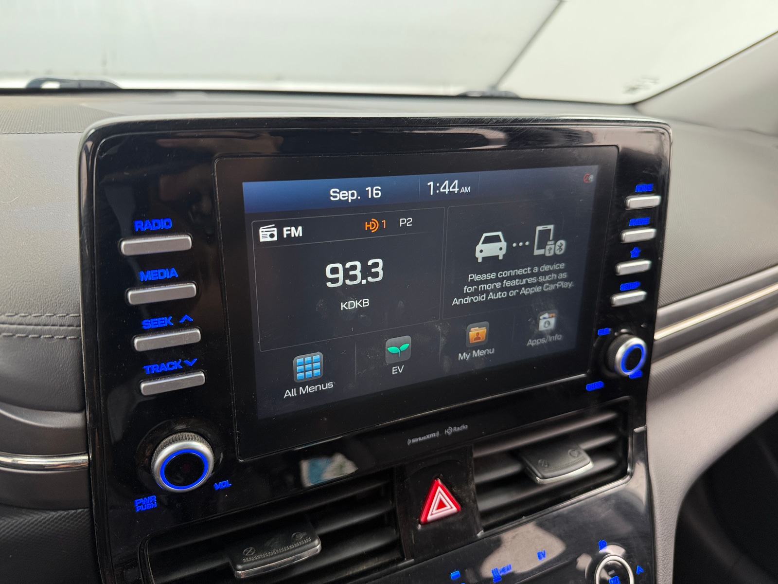 Thumbnail: 2020 Hyundai Ioniq - 4