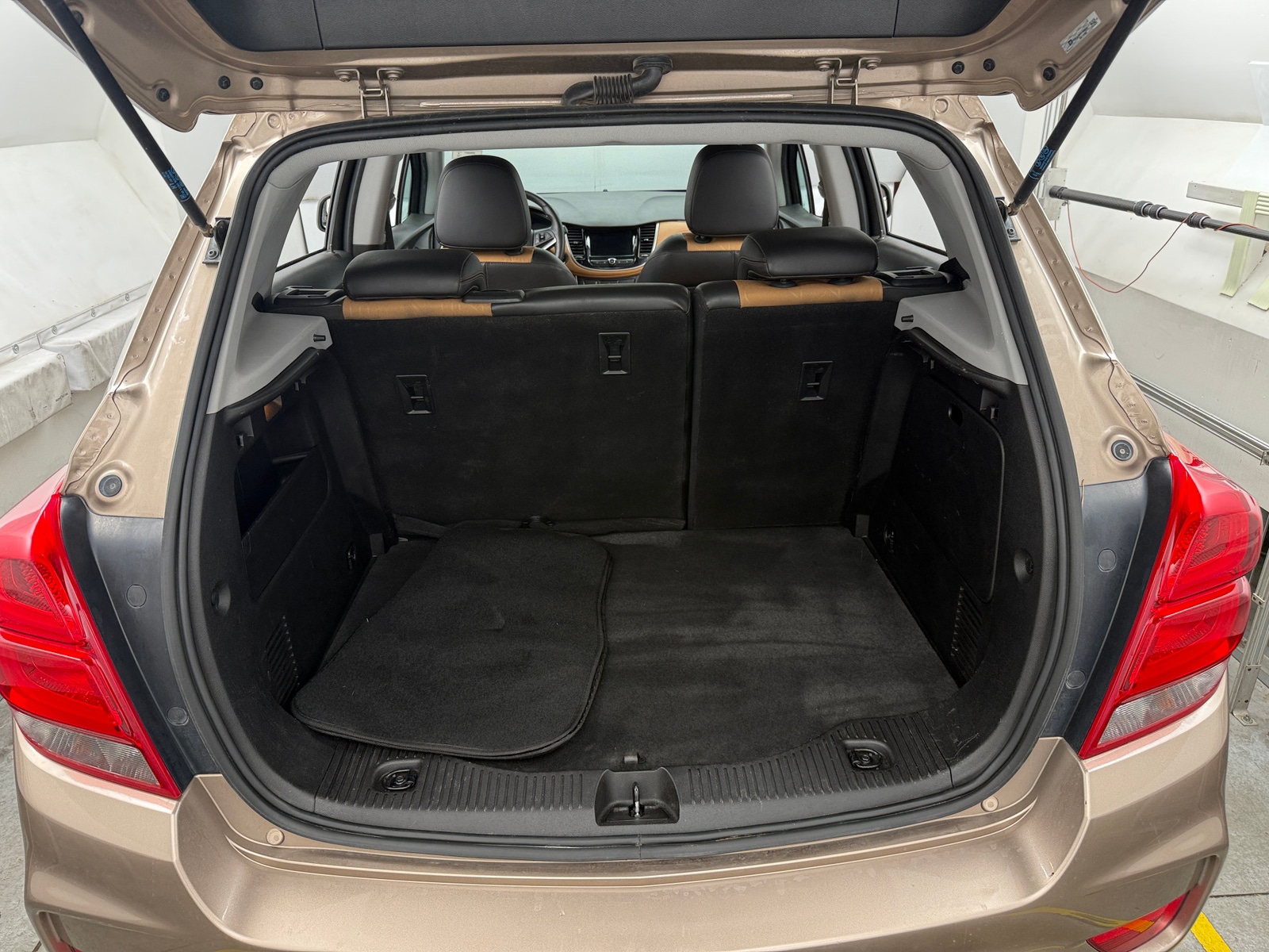 Thumbnail: 2018 Chevrolet Trax - 7