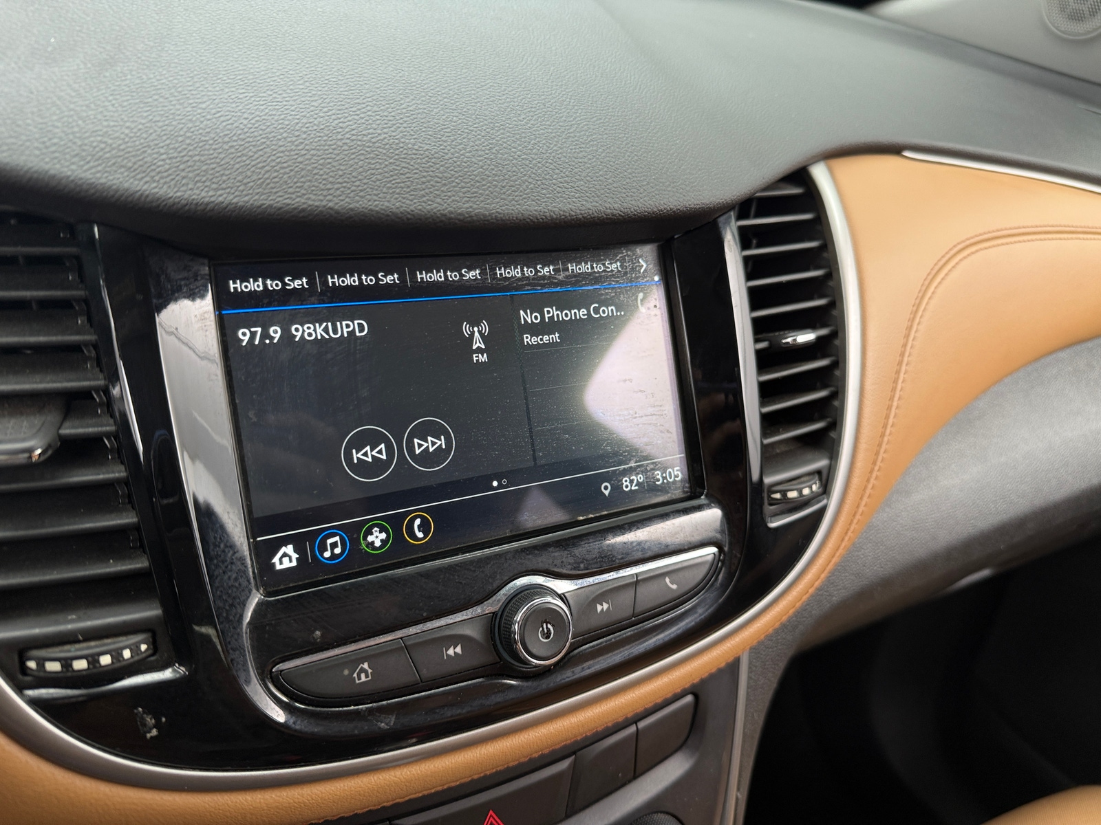 Thumbnail: 2018 Chevrolet Trax - 4