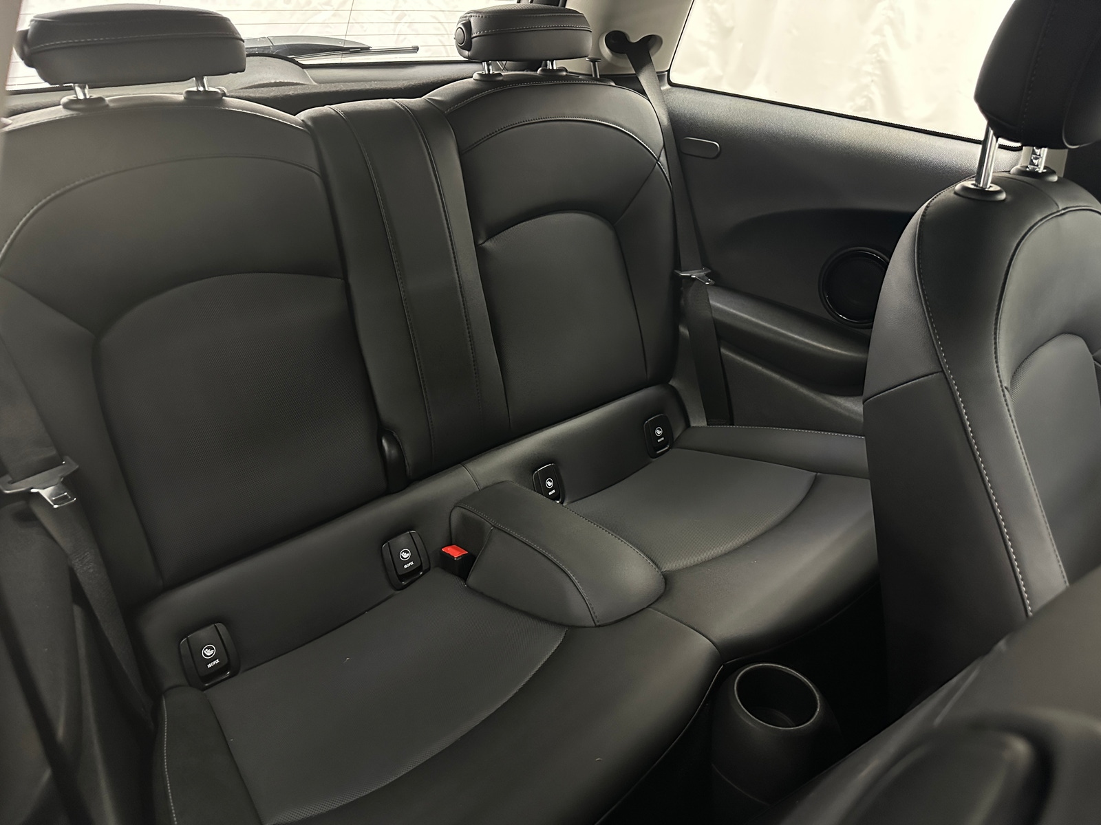 Thumbnail: 2023 MINI Cooper Hardtop - 6