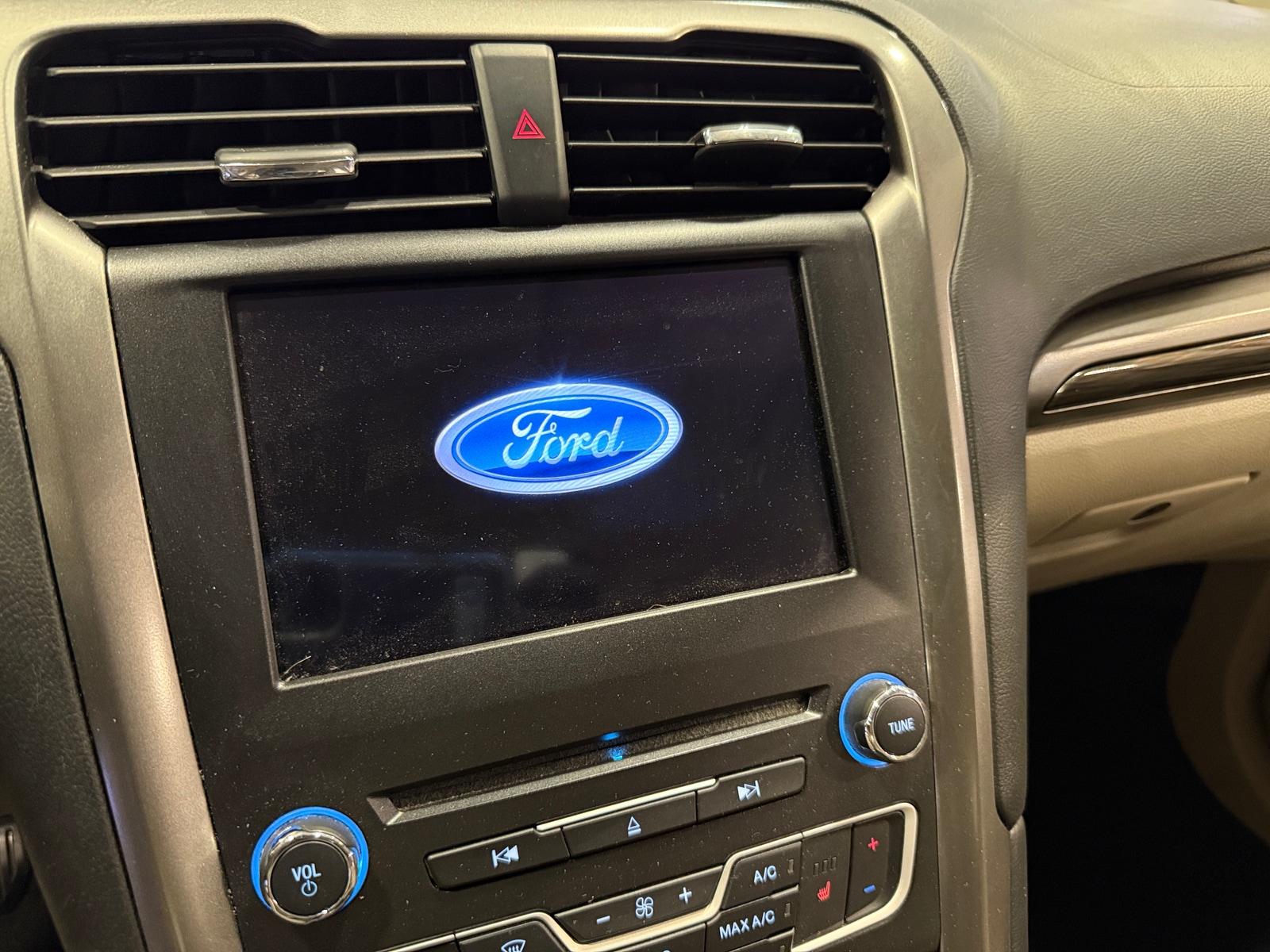 Thumbnail: 2017 Ford Fusion - 3