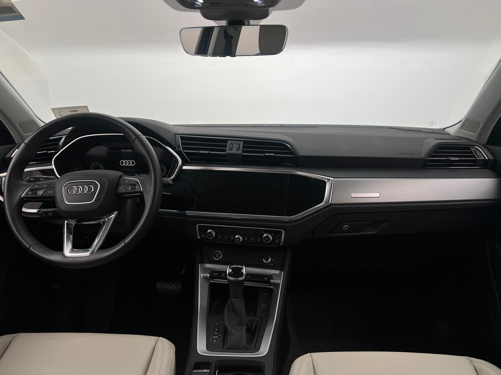 Thumbnail: 2024 Audi Q3 - 2