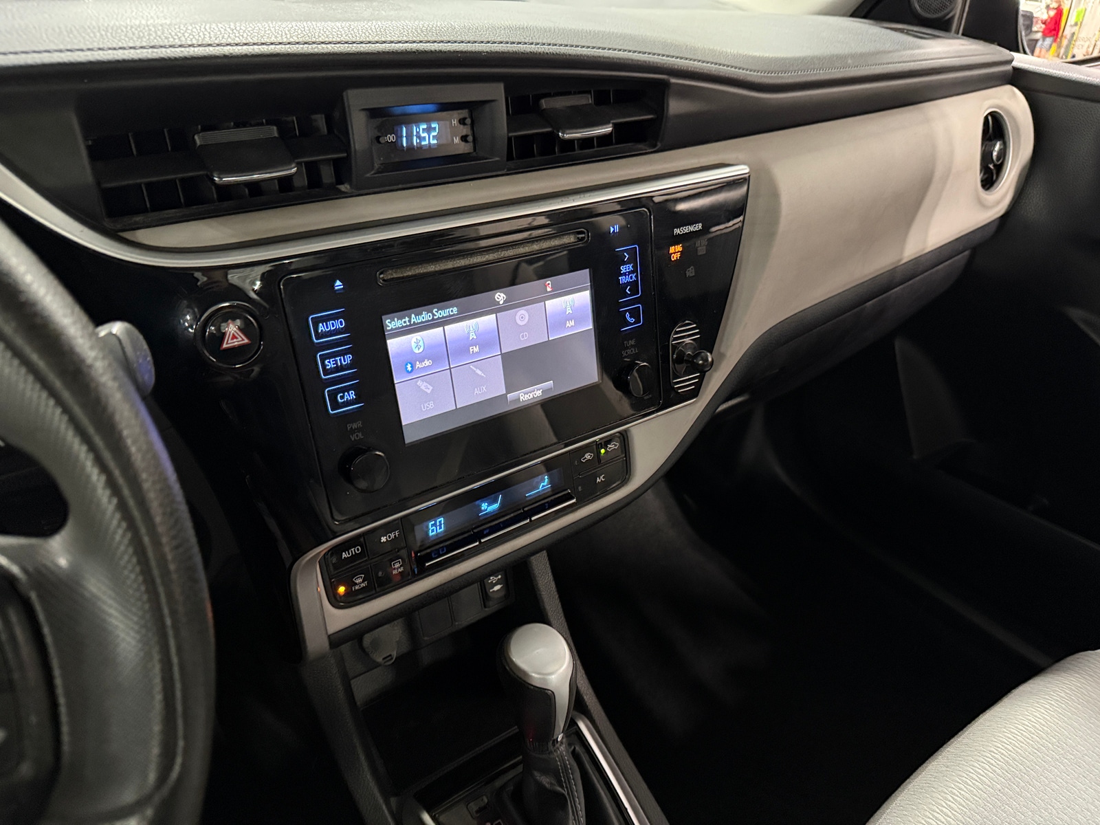 Thumbnail: 2017 Toyota Corolla - 4