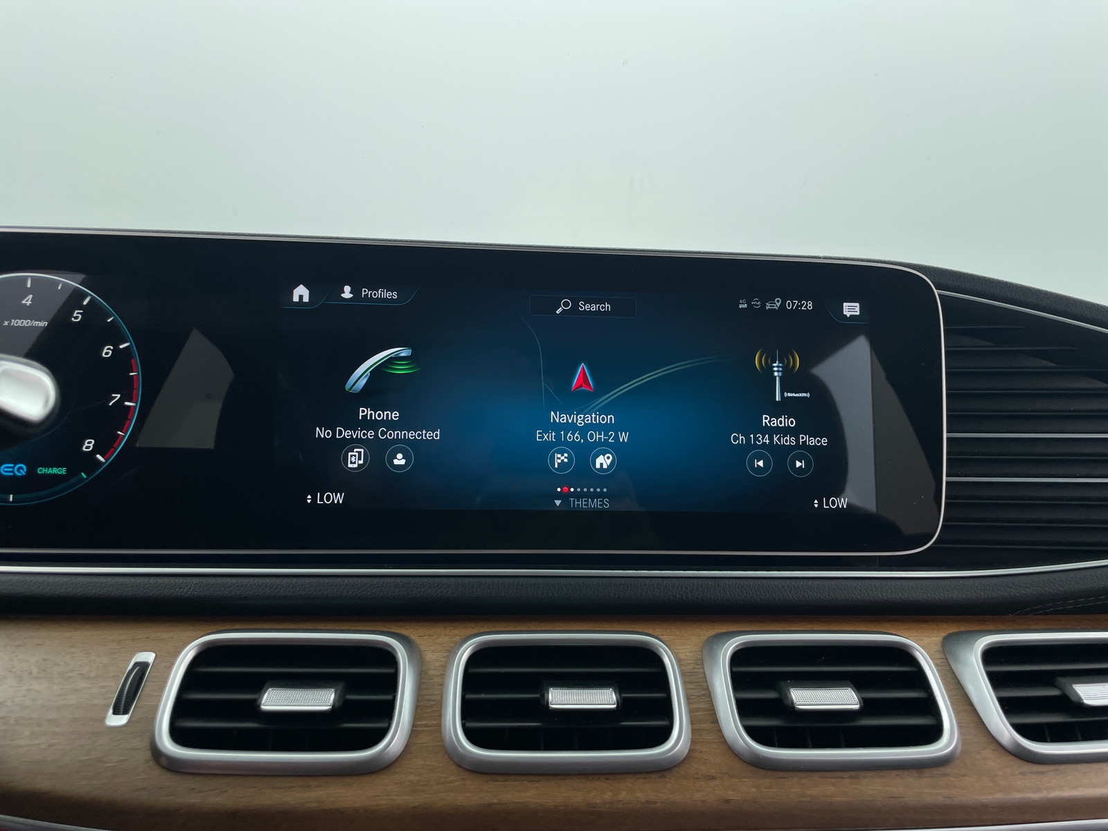 Thumbnail: 2021 Mercedes-Benz GLS - 3