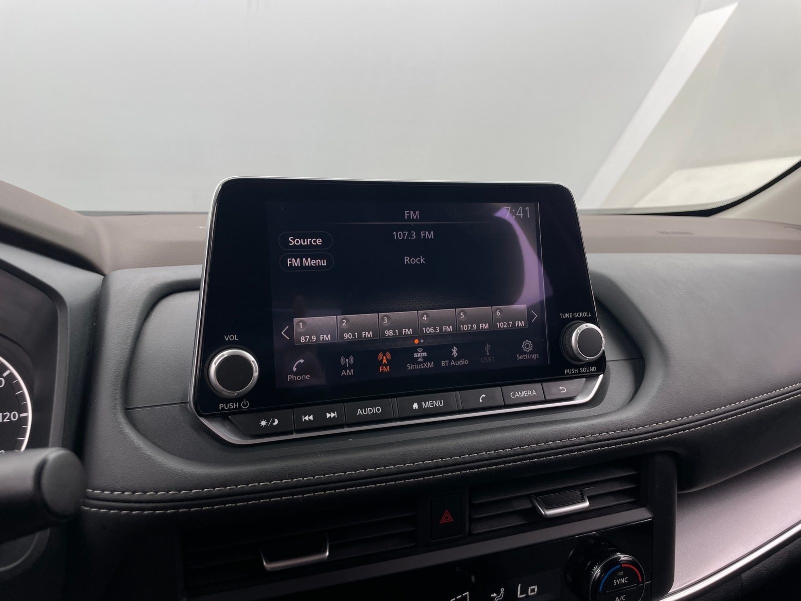 Thumbnail: 2023 Nissan Rogue - 4