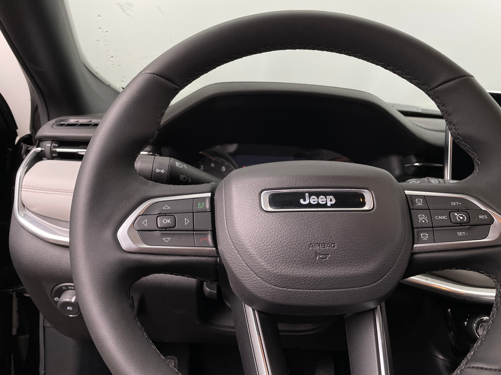 Thumbnail: 2024 Jeep Compass - 4