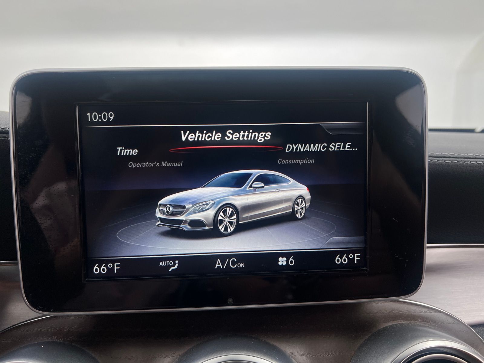 Thumbnail: 2018 Mercedes-Benz C-Class - 2