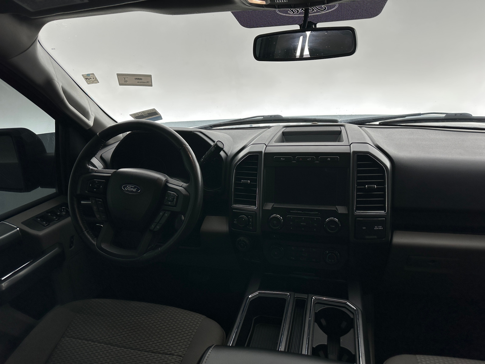 Thumbnail: 2018 Ford Econoline - 3