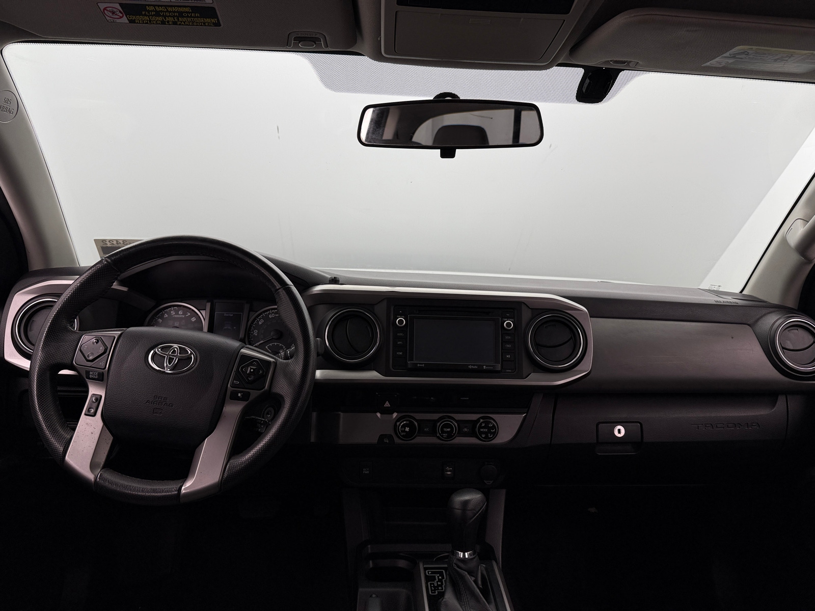 Thumbnail: 2016 Toyota Tacoma - 3