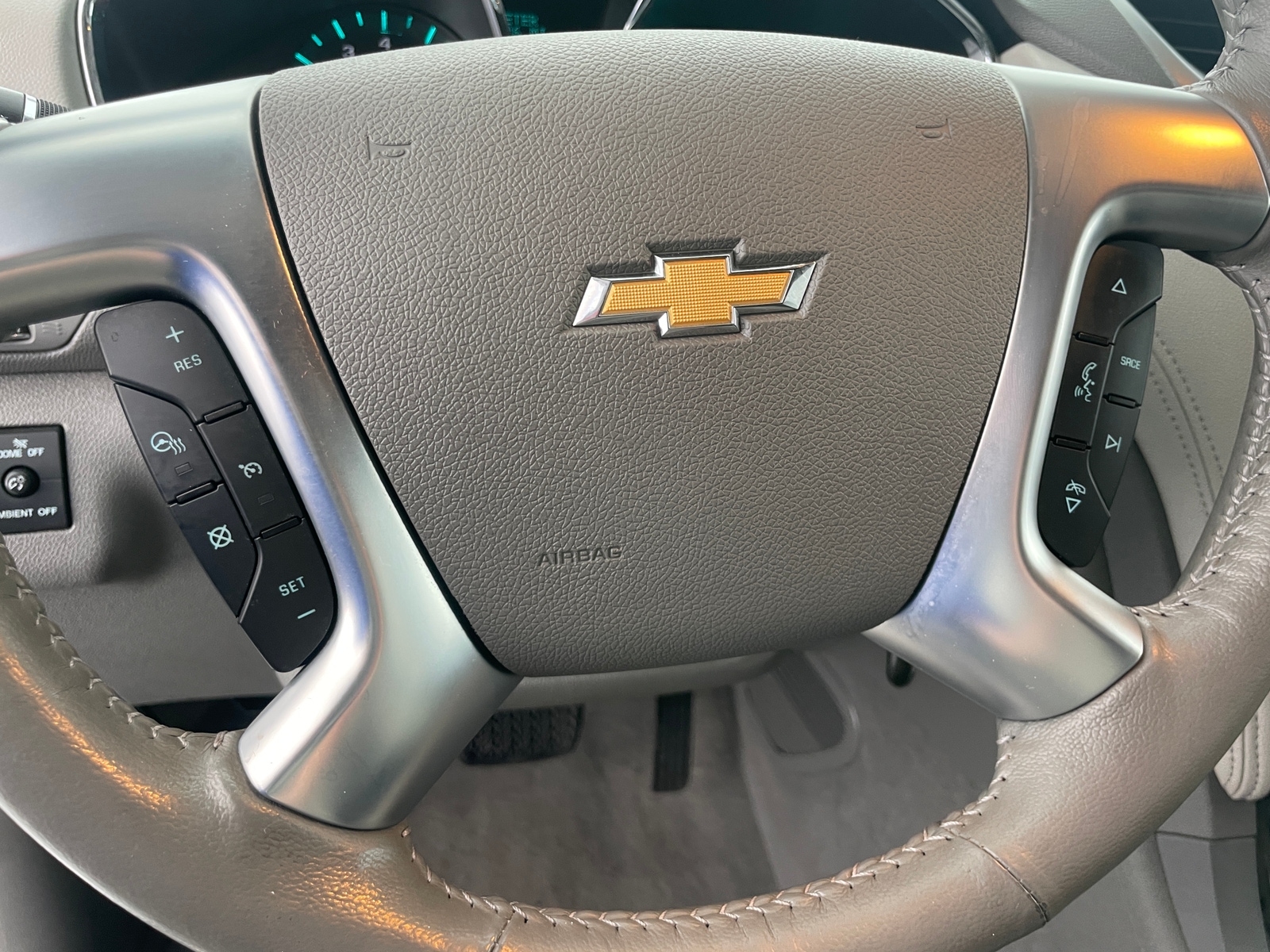 Thumbnail: 2014 Chevrolet Traverse - 4