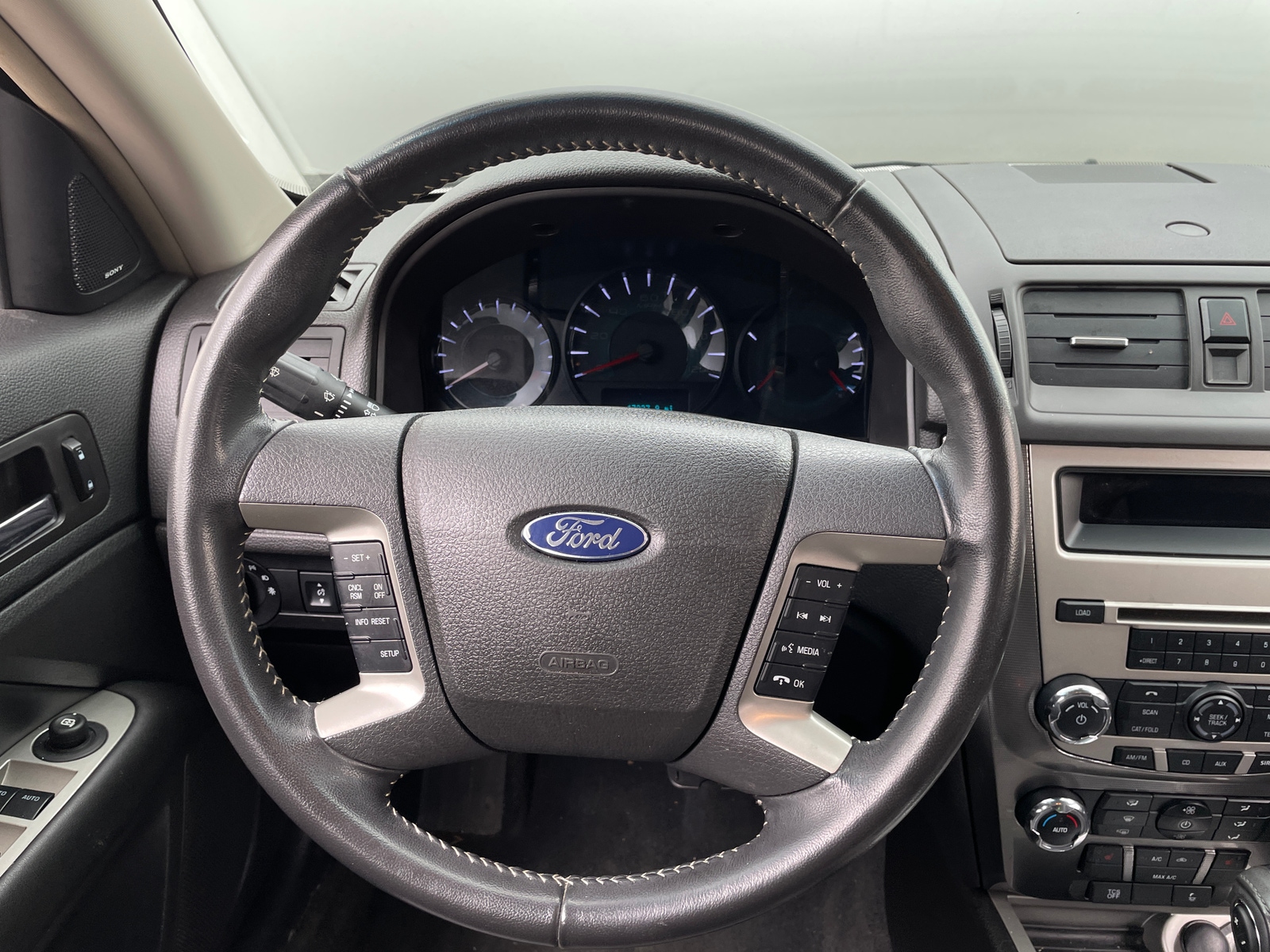 Thumbnail: 2012 Ford Fusion - 4